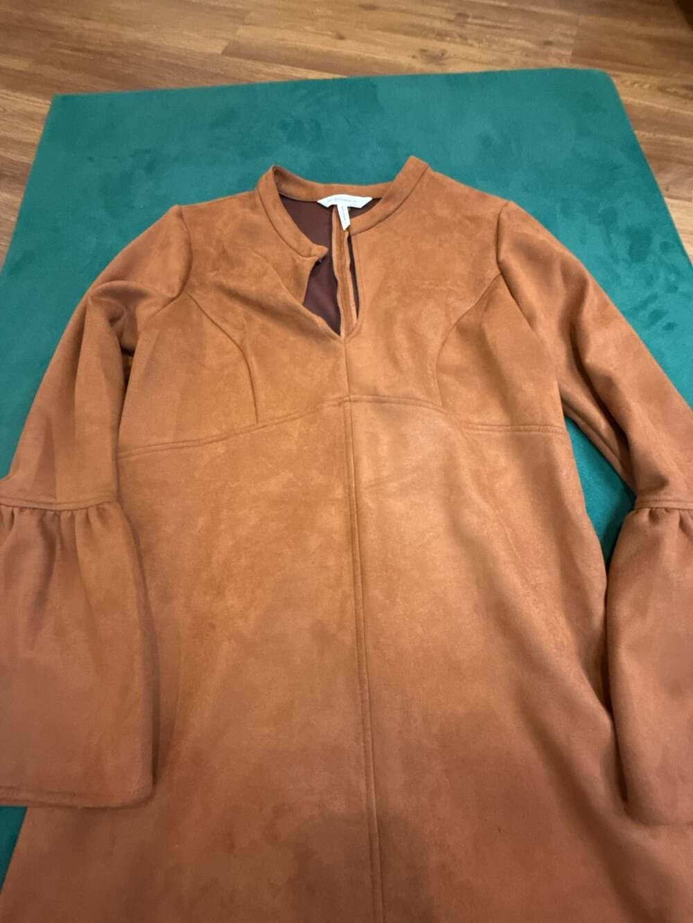 BCBGGeneration Brown Faux Suede Bell Sleeve Mini Dress Size L - Picture 2 of 6